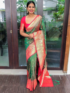 <strong>DESIGNER</strong> <strong>BANARASI</strong> <strong>SILK</strong> <strong>SAREE</strong>
