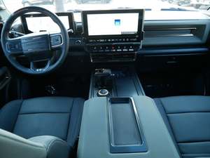 รถฮัมเมอร์ อีวี เอสยูวี 3X AWD ปี 2025 มือสอง ของแท้จากผู้ขาย - Product Image 2