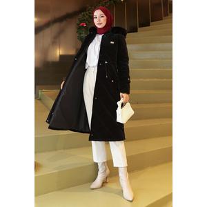 19283 Trench-coat matelassé noir avec fermeture éclair et taille à cordon de serrage, vêtement d'extérieur long - Product Image 3