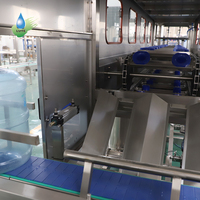 Machine de remplissage et de bouchage automatique de barils 300 BPH, pour eau, 20 litres, 18,9 L, 5 gallons, installation d'embouteillage d'eau de haute qualité