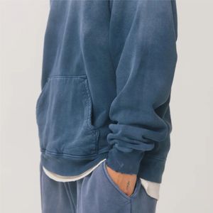 Fabricant OEM sur mesure Pull à capuche pour homme avec capuche réglable et poche kangourou - Product Image 5