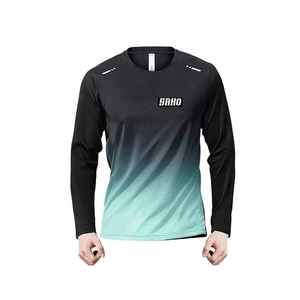 เสื้อสเวตเตอร์คอกลม GAA ผลิตในปากีสถานที่นำเสนอโลโก้และสีของทีมสำหรับสโมสรฟุตบอลเกลิคและการฝึกซ้อม - Product Image 3