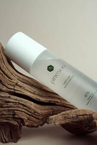 Set de Regalo de Cuidado de la Piel Herbal de Pino Rojo Coreano Pinesoo con Vitamina C y Ácido Hialurónico - Unisex Orgánico - Product Image 3