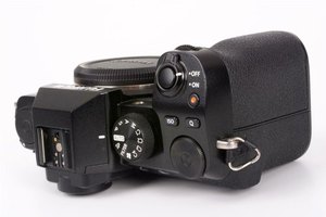 Cámara sin Espejo Fujifilm X-S10 (Solo Cuerpo) Negra con Montura X, 26.1MP - Product Image 6