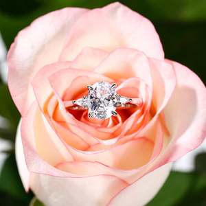 Bague de mariage Jeulia à trois pierres en diamant taille ovale en argent sterling - Product Image 5