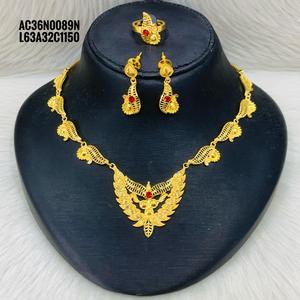 ชุดสร้อยคอทองเหลืองชุบทองดีไซน์ออนไลน์พร้อมห่วงโซ่ลายดอกไม้สำหรับงานแต่งงานหรือของขวัญ - Product Image 1