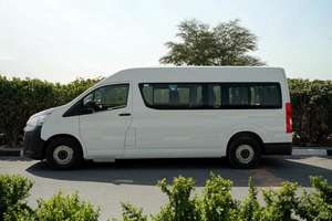 Nuevo Toyota Hiace GL Transmisión Automática 200 - 299 HP 8+ Plazas - Product Image 3