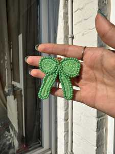 Porte-clés brodé nœud perlé vert - Product Image 4