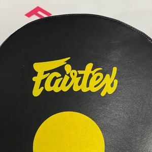 Équipement d'entraînement de haute qualité Fairtex, mitaines de boxe incurvées, protections professionnelles pour le kickboxing et les arts martiaux mixtes - Product Image 3