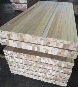 Zócalo de Madera Maciza con Perfil Bullnose para Cocina, Dormitorio y Almacén - Product Image 1