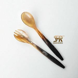 Juego de Cucharas para Servir Ensaladas de Cuerno Hechas a Mano de Estilo Rústico, Mango Largo, Ecológicas, Aptas para Lavavajillas, Utensilios de Cocina para Decoración de Comedor - Product Image 3