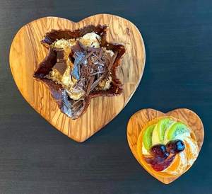 Tabla de Cortar y Bandeja para Servir de Madera - Resistente y Apta para Lavavajillas - Product Image 5