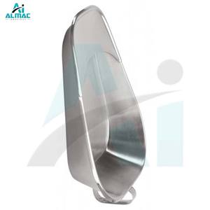 Lavabo triangular graduado de acero inoxidable Premium ALMAC para medir fluidos en entornos quirúrgicos y clínicos de precisión - Product Image 2