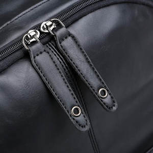 Bolsa de senderismo de cuero vintage con mochila impermeable de gran capacidad para exteriores OEM disponible mochila de senderismo de cuero de lujo - Product Image 4