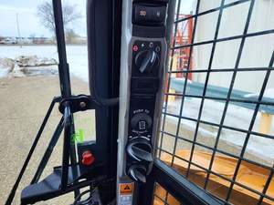 2024 Minicargador de orugas compacto para CASE TR310B SKID STEER - Product Image 3