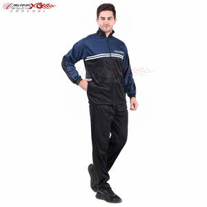 Ensemble de survêtements pour hommes en tissu polyester lisse avec design fonctionnel pour le sport Survêtement en polyester à manches longues pour hommes - Product Image 2