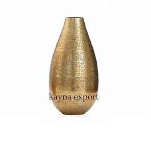 Exclusivo Florero de Metal de Diseño con Acabado Antiguo de Latón Martillado con Puntos Artísticos para Centro de Mesa de Boda Moderno - Product Image 5