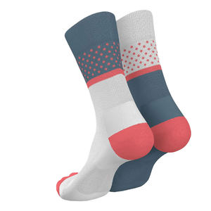 Chaussettes de course de performance unisexes OEM en maille respirante pour chaussettes de sport antidérapantes rembourrées longue distance Logo personnalisé Printemps des jeunes - Product Image 6