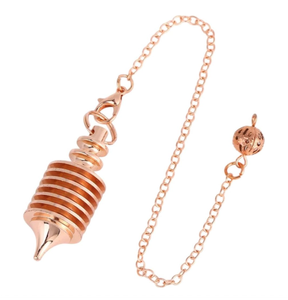 Colgante de 7 anillos esotérico de cobre que se puede abrir, péndulos de radiestesia, Péndulo de meditación de radiestesia para adivinaciones para Halloween - Product Image 1