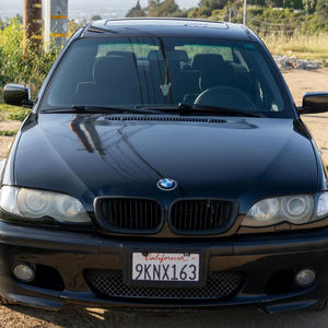 BMW 330i ZHP Sedán 2005 Usado, Sin Reserva, Transmisión Manual de 6 Velocidades, Paquete de Rendimiento ZHP, Mayormente Usado en Clima Cálido - Product Image 1