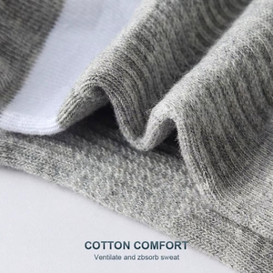 Calcetines clásicos de algodón, suaves, cómodos, transpirables, perfectos para uso diario, moda casual, gimnasio, caminar, deportes y actividades al aire libre. - Product Image 3