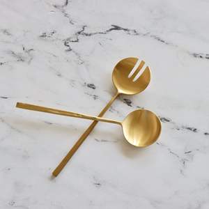 Ensemble de saladier design en métal pour décoration de cuisine de luxe et présentation de table à manger raffinée - Product Image 3