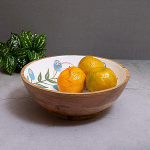 Bols de service de fruits japonais élégants faits à la main en bois de chêne Design admirable pour les accessoires de table de fête Bols à mélanger les aliments - Product Image 1