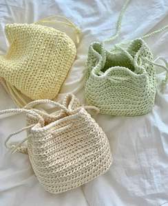 Luxury Crochet Bag Handmade Women Seaside Conch Shell Messenger Shoulder Bag Exquisite Pearl Chain Fashion Handbags - Product Image 3