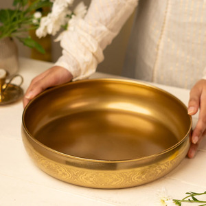 Diseño único Forma redonda Latón macizo Urli La mejor calidad Tamaño personalizado Flor de latón Urli para boda - Product Image 2