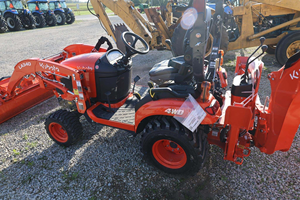 รถแทรกเตอร์ KUBOTA BX23S ใหม่สำหรับขาย สั่งซื้อเลยเพื่อจัดส่งทันที กะทัดรัดและทรงพลัง พร้อมตัวเลือกติดตั้งหัวคีบ ราคาประหยัด - Product Image 2