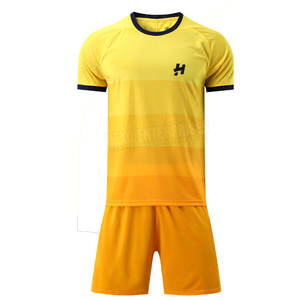 Diseñe su propio equipo Use uniformes de fútbol Nueva llegada Temporada Uniforme de fútbol de secado rápido - Product Image 1