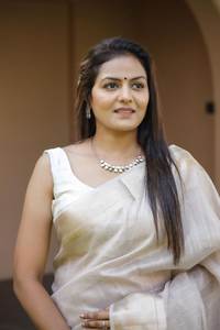 Kota doriya Saree ผลิตจากชาวอินเดียนนุ่มน้ำหนักเบาสำหรับงานปาร์ตี้ - Product Image 3