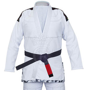 Costume d'entraînement sportif d'uniforme de karaté adulte professionnel pour les arts martiaux portent des vêtements personnalisables - Product Image 3