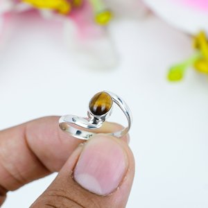 Vendita calda <span class=keywords><strong>Vintega</strong></span> fatto a mano anello di alta gioielleria 925 in argento Sterling con forma ovale occhio di tigre pietra incastone lunetta per feste - Product Image 3