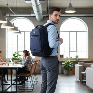 Mochila para Portátil de Moda de Poliéster con Logotipo Personalizado, 15.6 Pulgadas, Impermeable, Unisex, Cierre de Cremallera, Capacidad de 36-59L, Correa de Hombro Arqueada - Product Image 3