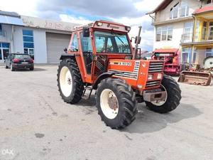 Tractor Agrícola Fiat 80-90 Nuevo y Usado con Motor Diésel de Bajo Consumo, Toma de Fuerza (PTO) y Sistema Hidráulico - Product Image 3