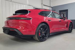 VOITURE ÉLECTRIQUE EXTRÊMEMENT PROPRE 2022 PORSCHE TAYCAN GTS SPORT TURISMO 590 CV MOTEUR DOUBLE AWD PACK INTÉRIEUR GTS PRÊTE À ÊTRE EXPÉDIÉE - Product Image 4