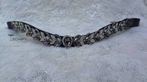 Fronture de cheval en strass de cristal faite à la main avec cuir noir, accessoire d'équestre scintillant - Product Image 6