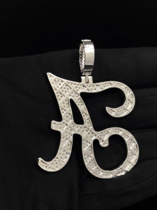 จี้ห้อยคอฮิปฮอปทรงหัวกะโหลกและไม้กางเขนประดับเพชรแบบสั่งทำพิเศษจากสแตนเลส - Product Image 4