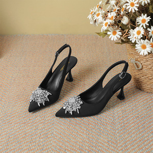 Escarpins à talons aiguilles pointus en cuir verni pour femmes, chaussures de bureau élégantes et tendance - Product Image 1