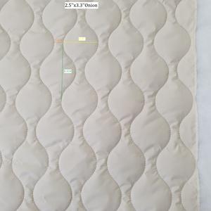 Couette Moderne Brodé ONION 2''x4'' en Polyester 100% de Haute Qualité, Écologique, Toutes Saisons, pour Maison et Hôtel - Product Image 5