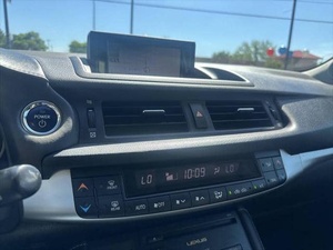 2013 Asequible lLe-xuss Base 4dr Hatchback de 200H de la C-T - Product Image 3