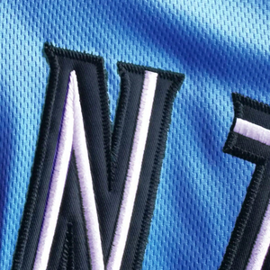 Maillot de baseball personnalisé avec emballage complet, boutons et motif imprimé, respirant, idéal pour l'entraînement des équipes et les tournois - Product Image 6