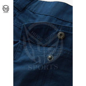 บริการ OEM กางเกงขาสั้นคาร์โก้ลำลองสำหรับผู้ชาย สไตล์ปรับแต่งได้ ปิดด้วยเชือกผูก ระบายอากาศ กันลม แห้งเร็ว ผ้าฝ้าย 100% - Product Image 1