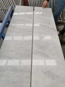 Muestras pequeñas de mármol blanco Bianco pulido, lijado y desgastado de 20x20cm para pavimentos de exterior e interior, calzadas y jardines, fabricado en Turquía. - Product Image 5