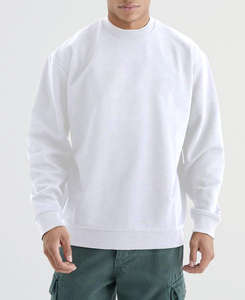 Sudadera de cuello redondo Soft Wear Essentials | Diseño minimalista liso | Comodidad durante todo el día en apariencia de ropa de calle - Product Image 5