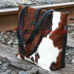 Sac fourre-tout à bandoulière en cuir poil de vache haut de gamme - Product Image 3