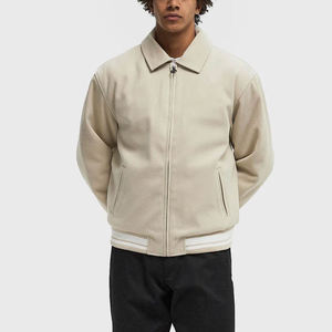 เสื้อแจ็คเก็ตครอปแบบ Letterman Varsity แขนหนังแท้ แต่งปักลายเชนิลล์สั่งทำพิเศษ สำหรับผู้ชาย - Product Image 1