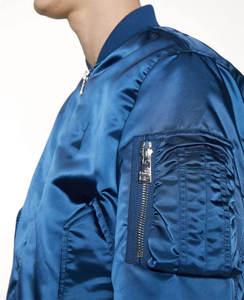 Chaqueta Bomber de Satén Transpirable Verde con Cierre de Cremallera, Diseño Personalizado OEM, para Hombre, Ribete Blanco, Estilo Casual - Product Image 4