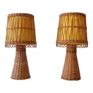 โคมไฟหวายสานด้วยมือสำหรับตกแต่งบ้านหลากหลายสีจากผู้ผลิตในเวียดนาม - Product Image 1